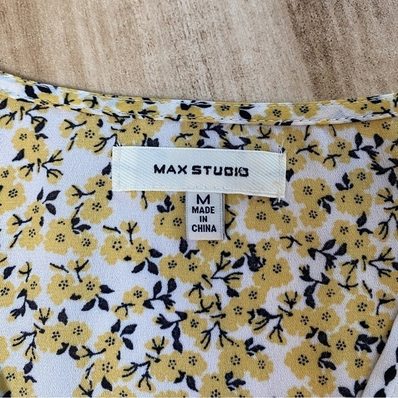 MAX Studio Floral Ruffle Blouse - Picture 9 of 10